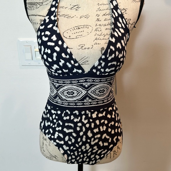 Michael Kors new navy one piece swimsuit - Picture 2 of 4